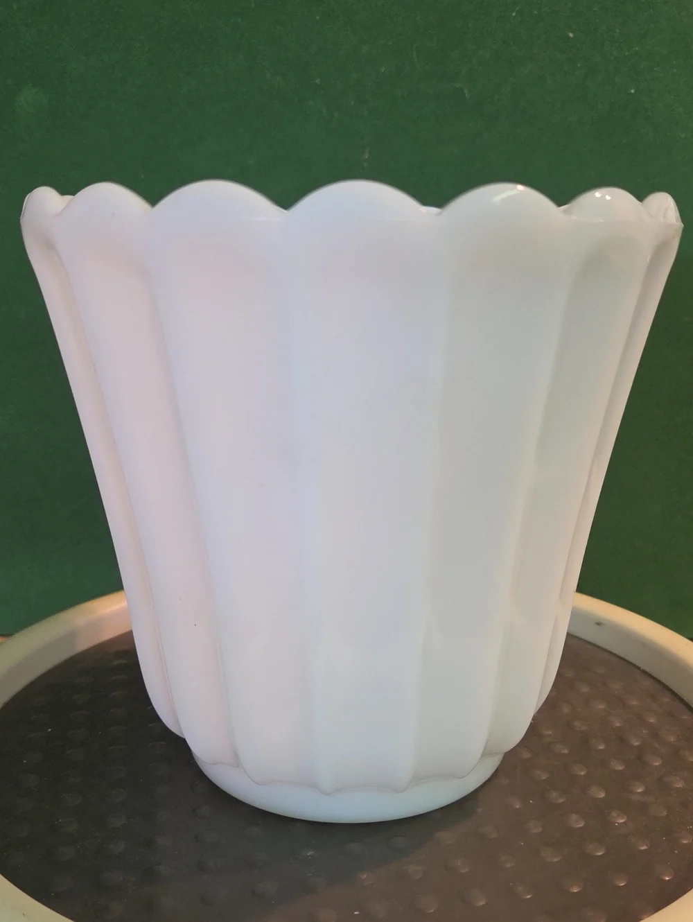 Classic Milk Glass White Scalloped Vintage Planter